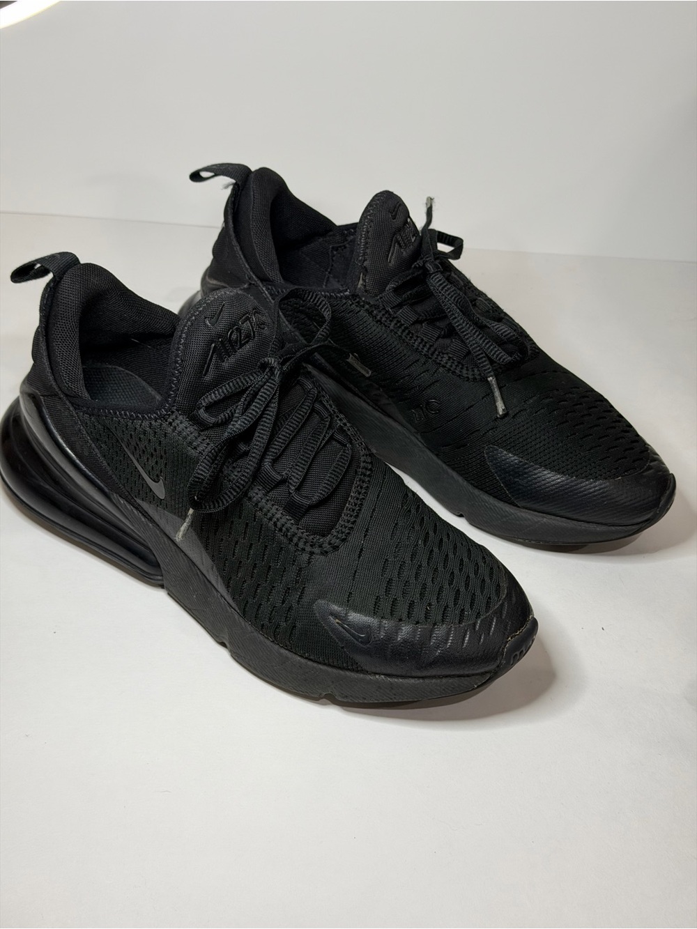 Nike Air Max 270 Triple Black Youth Athletic Running Shoes - Size 6Y